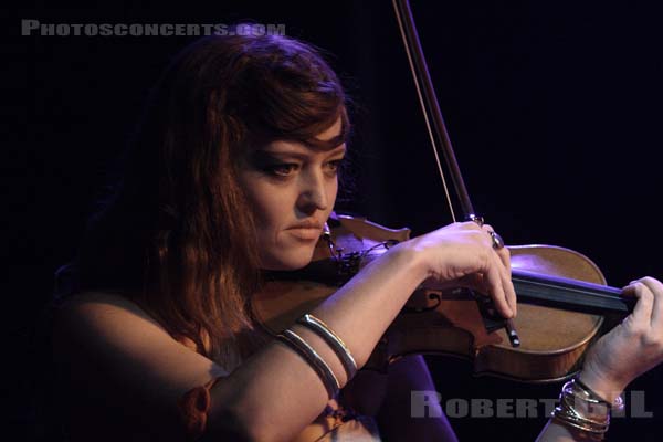 BAT FOR LASHES - 2007-10-24 - PARIS - Trabendo - 